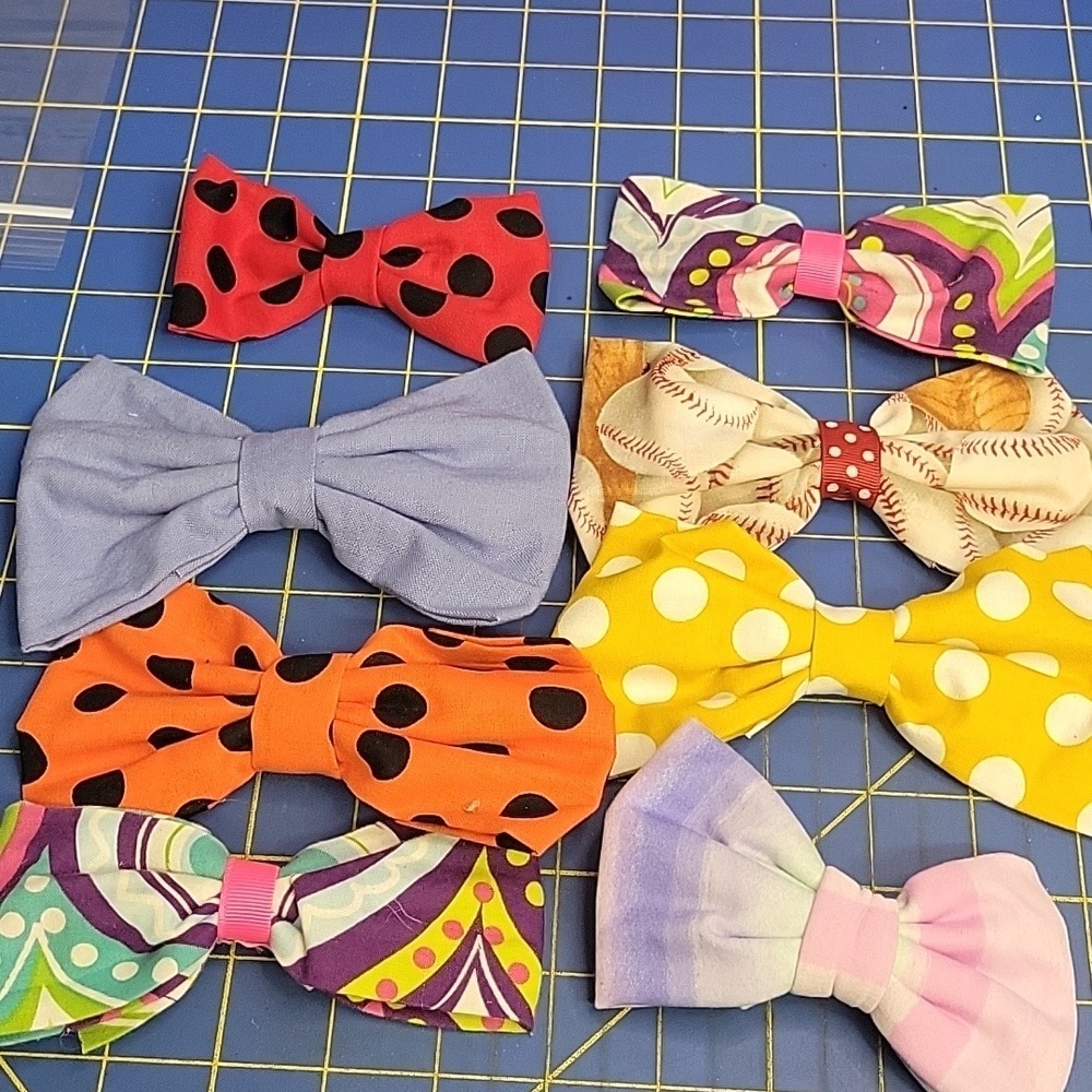 Bundle of 8 Fabric Hair Bows